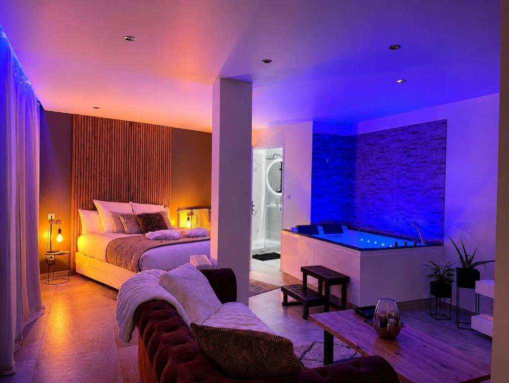 Suite privative avec spa — love room à Dijon