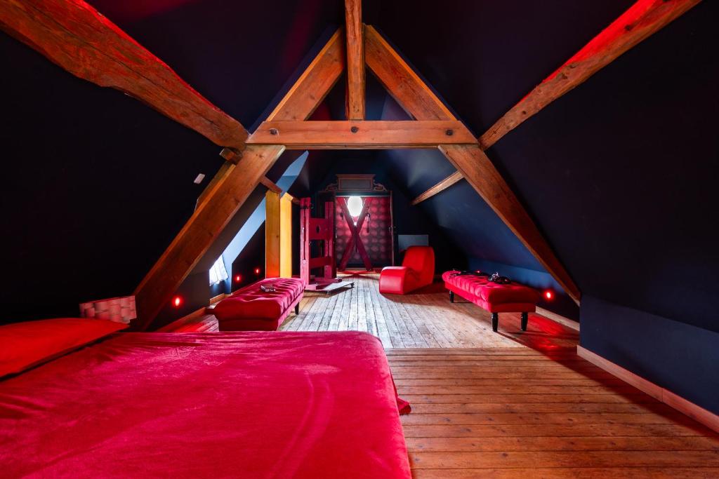 OZ LOVE ROOM — love room à La Croix-Saint-Leufroy