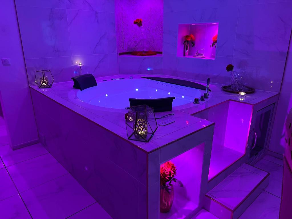 Suite Romantique — love room à Montpellier