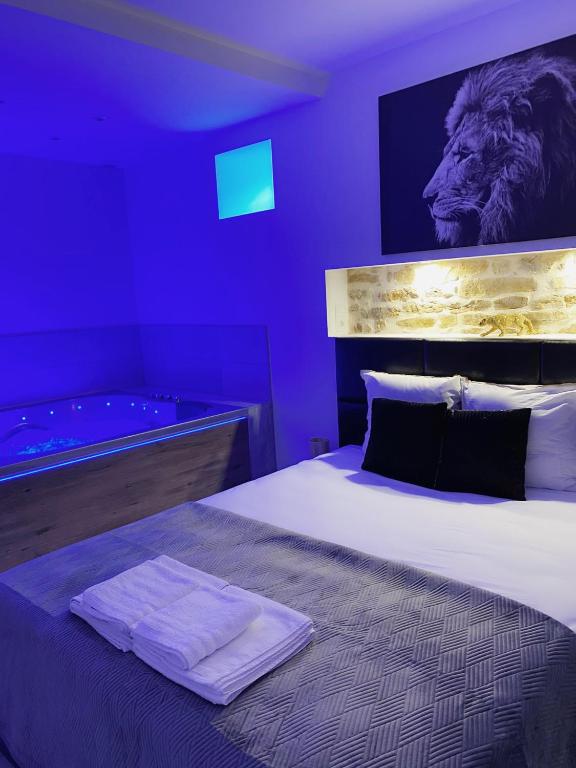 L’appart [é] spa — love room à Beure (6 km)
