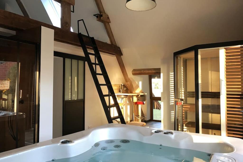 Spa privé à la ferme — love room à Croix (2km)