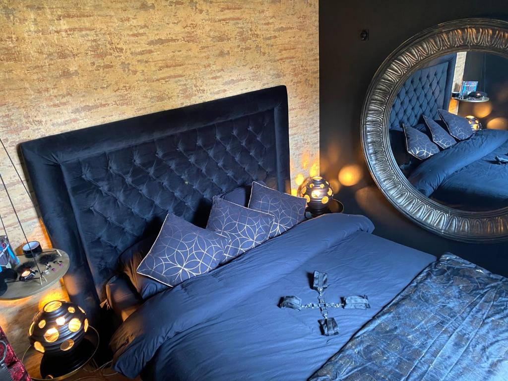 La Suite Maléfik — love room à Valenciennes