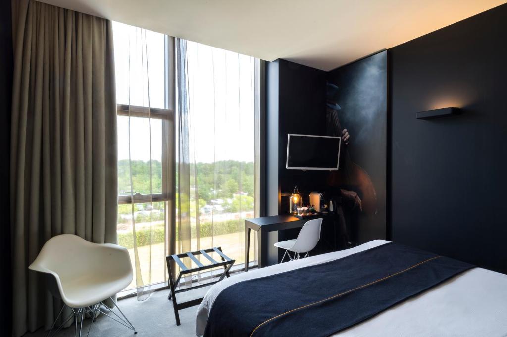Hôtel Mercure Nantes — love room à Angers