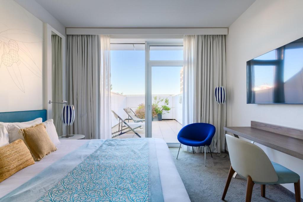 Golden Tulip Marseille — love room à Marseille