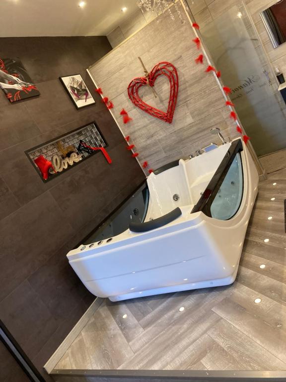 MANOIR AUX trois charmes — love room à Ronchamp (20km)