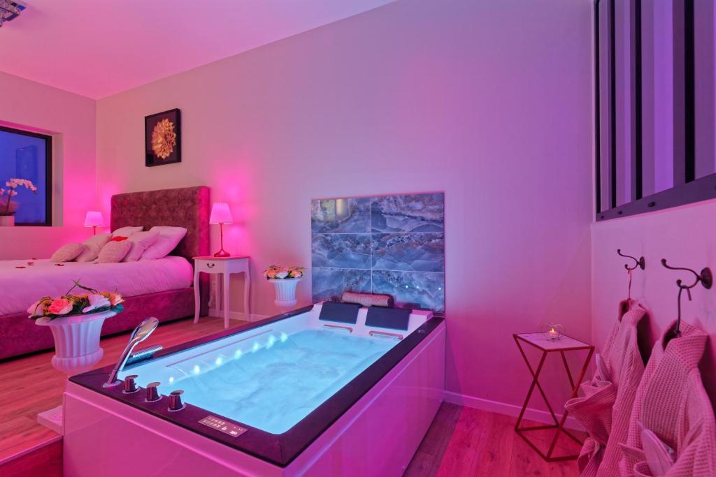 Romance spa nuit d'amour — love room à Le Havre