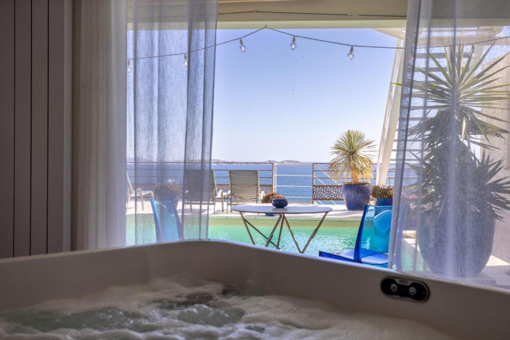 Suite Love Spa vue mer — love room à Marseille