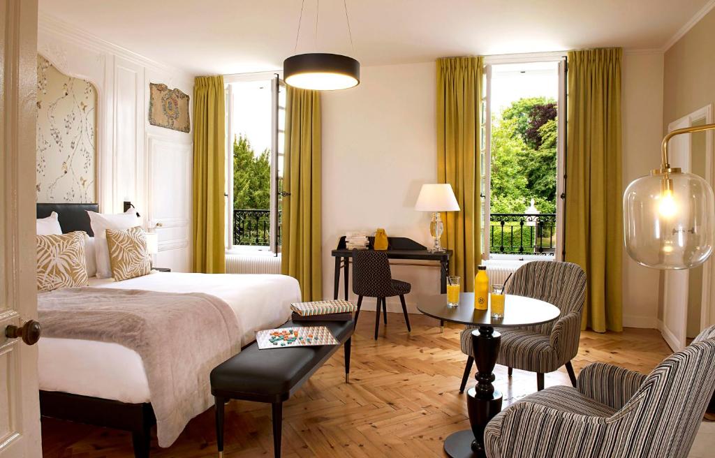 Château Saint Gilles — love room à Guéron