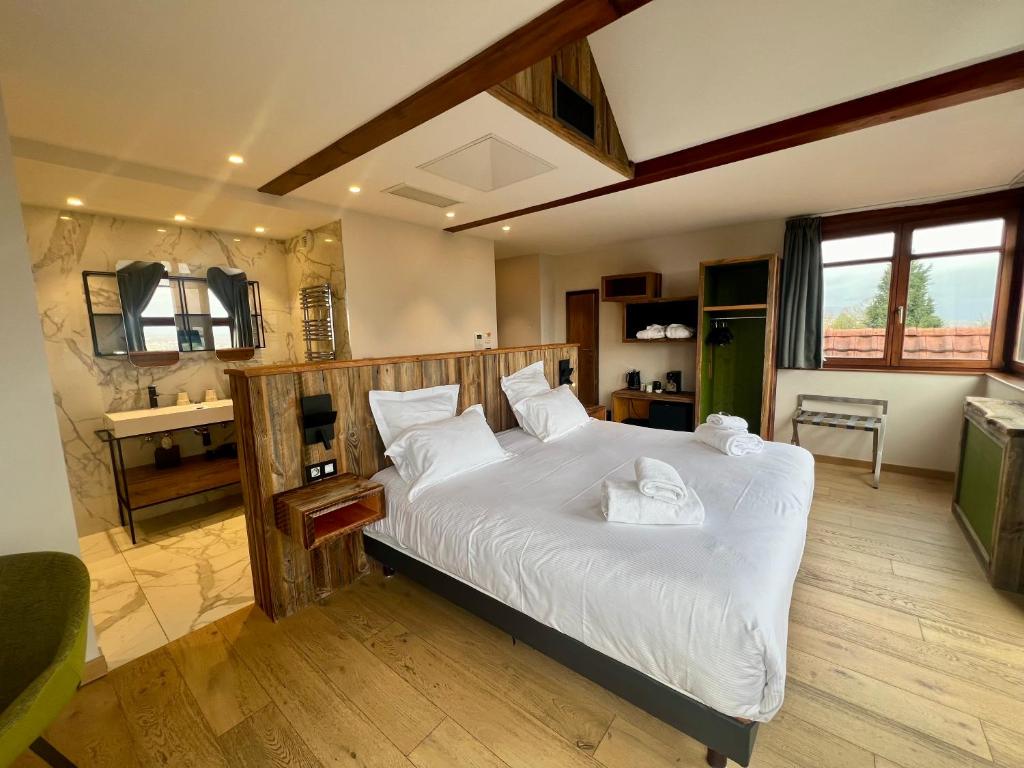 Hôtel La Garenne — love room à Saverne