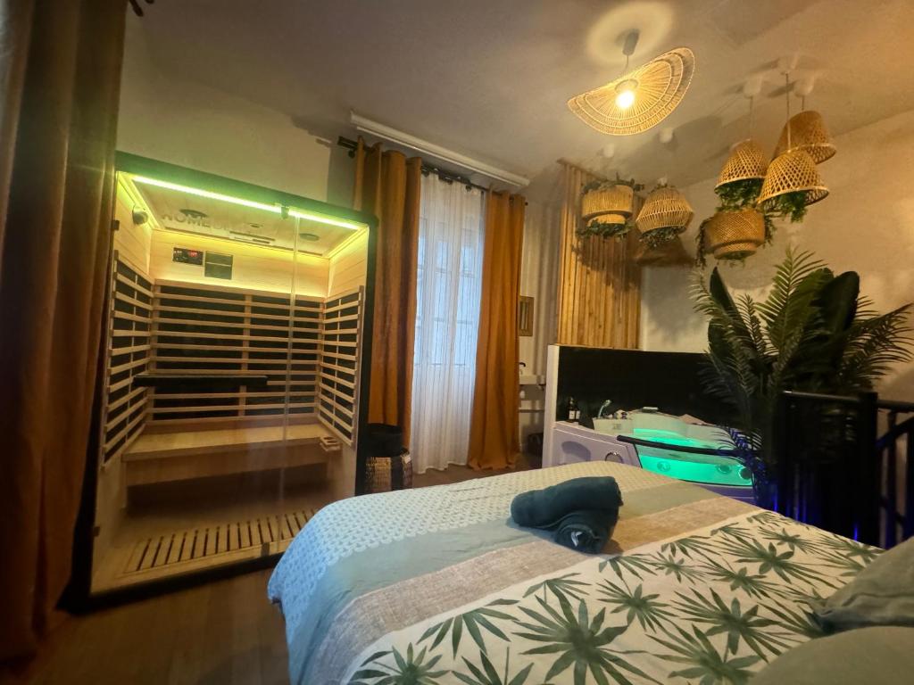 L'Oasis angevine — love room à Angers