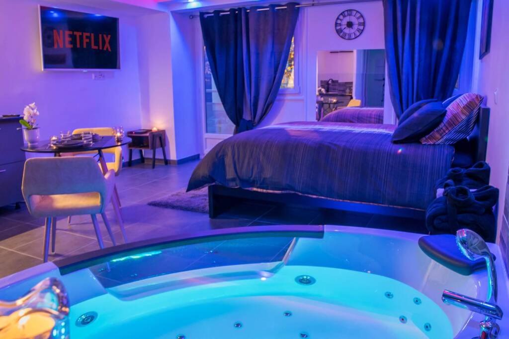 Spamoureux bien-être — love room à Boussy St Antoine