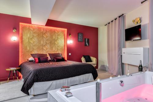 Les Gîtes de Laure - O Lit Divin, Instant de volupté, BALNEO SAUNA, Climatisation, 160m de la Cité Médiévale — love room à Carcassonne