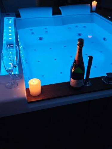 Loft/Jacuzzi L'instant — love room à Saint-Valery-en-Caux