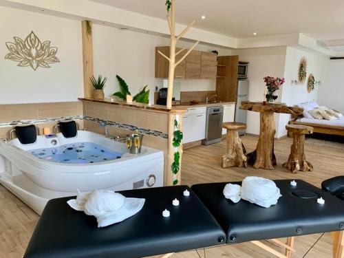 Les Nids Guérandais - Loverooms — love room à Guérande