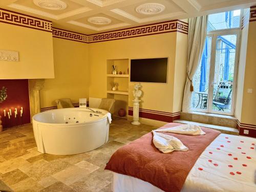 Roma Antiqua - Suite avec Balnéo - Centre historique — love room à Dinan