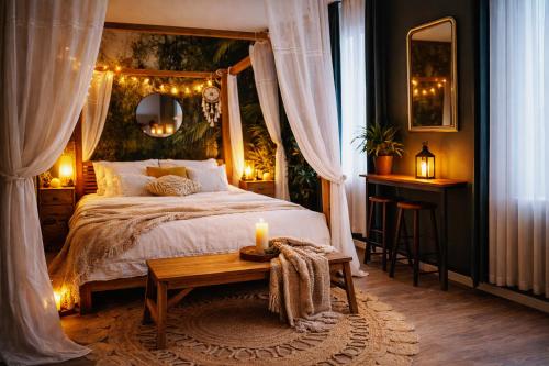 L'Evasion romantique en Amazonie, SPA, écran cinéma, lit baldaquin — love room à Évreux