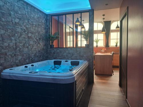 Ospaloft Arras, SPA et Loft à Arras — love room à Arras